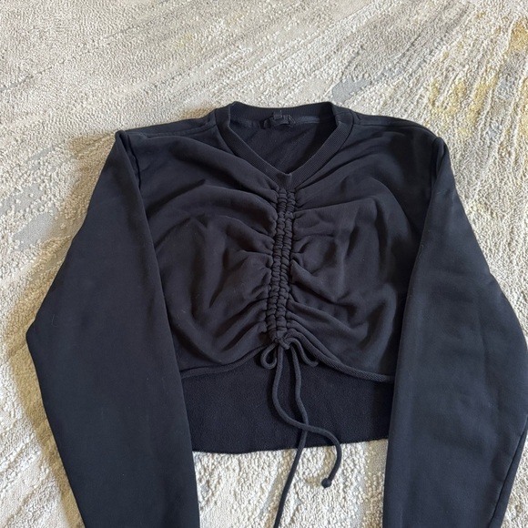 Revolve H Ours cropped black sweatshirt ruched front tie crewneck medium - Picture 5 of 8